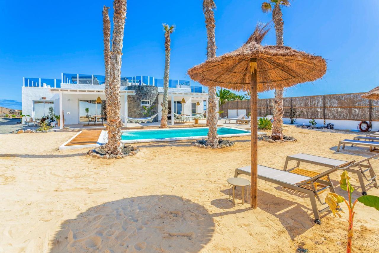 Boutique Beach Villa By Lanzarote Retreats - Private Pool - 1 Min Walk To Sea Pool Charco del Palo Esterno foto