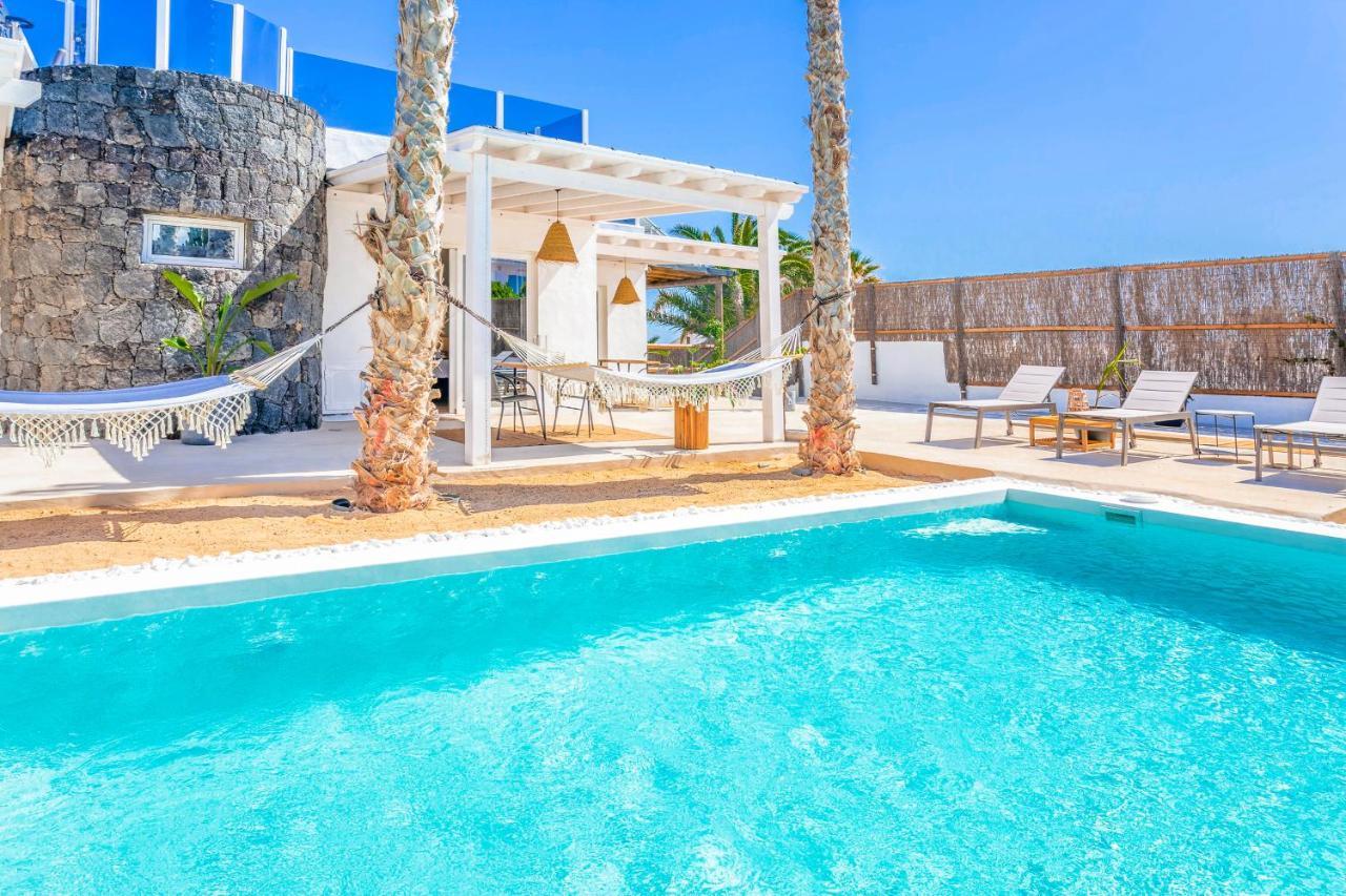 Boutique Beach Villa By Lanzarote Retreats - Private Pool - 1 Min Walk To Sea Pool Charco del Palo Esterno foto