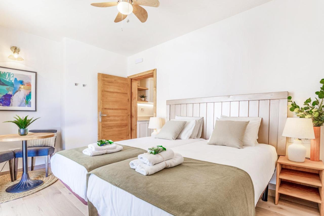 Boutique Beach Villa By Lanzarote Retreats - Private Pool - 1 Min Walk To Sea Pool Charco del Palo Esterno foto