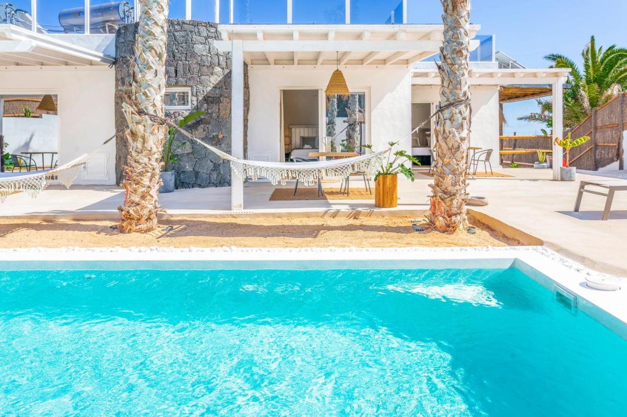 Boutique Beach Villa By Lanzarote Retreats - Private Pool - 1 Min Walk To Sea Pool Charco del Palo Esterno foto