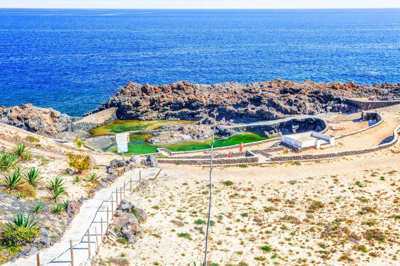 Boutique Beach Villa By Lanzarote Retreats - Private Pool - 1 Min Walk To Sea Pool Charco del Palo Esterno foto