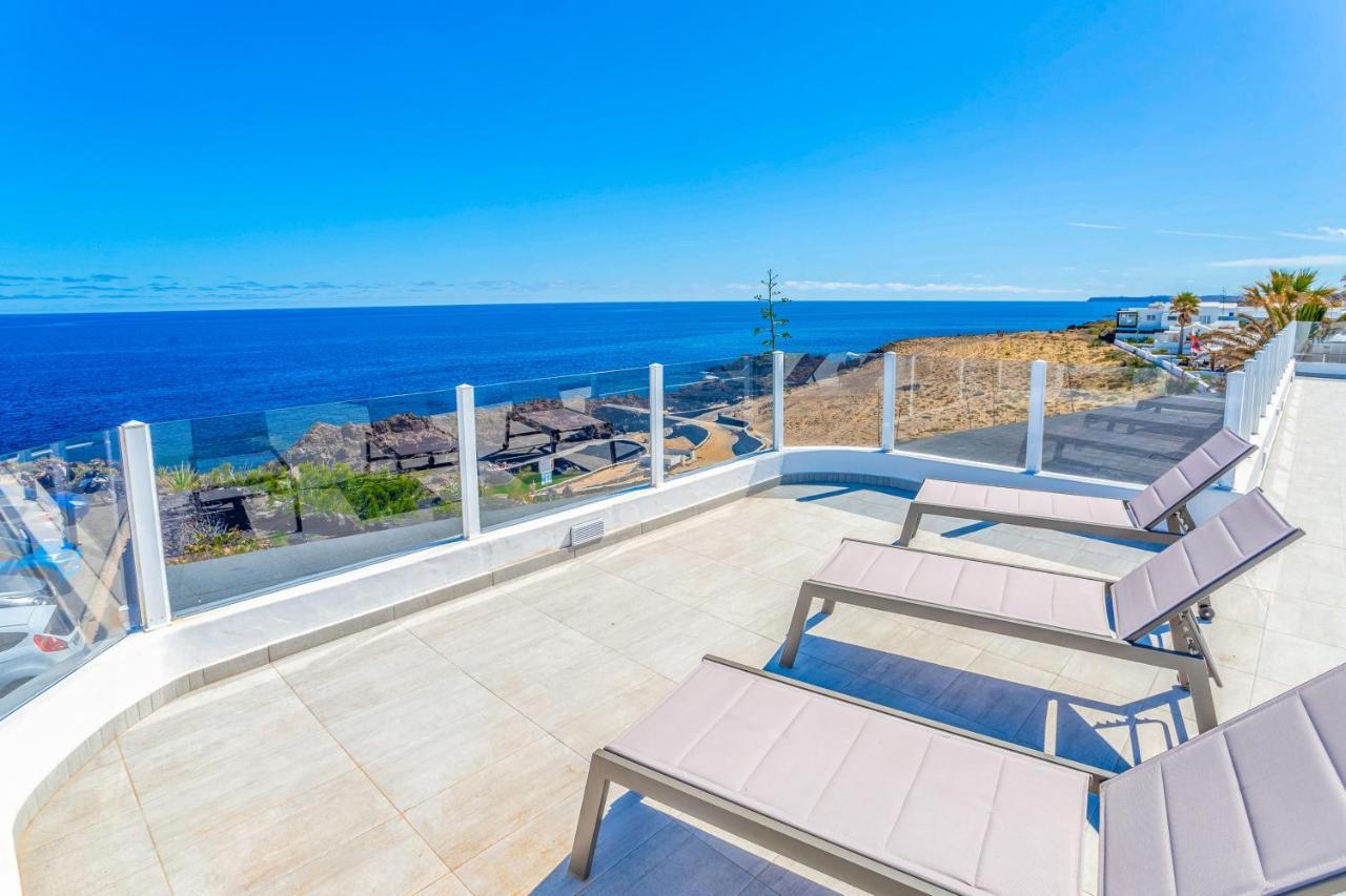 Boutique Beach Villa By Lanzarote Retreats - Private Pool - 1 Min Walk To Sea Pool Charco del Palo Esterno foto