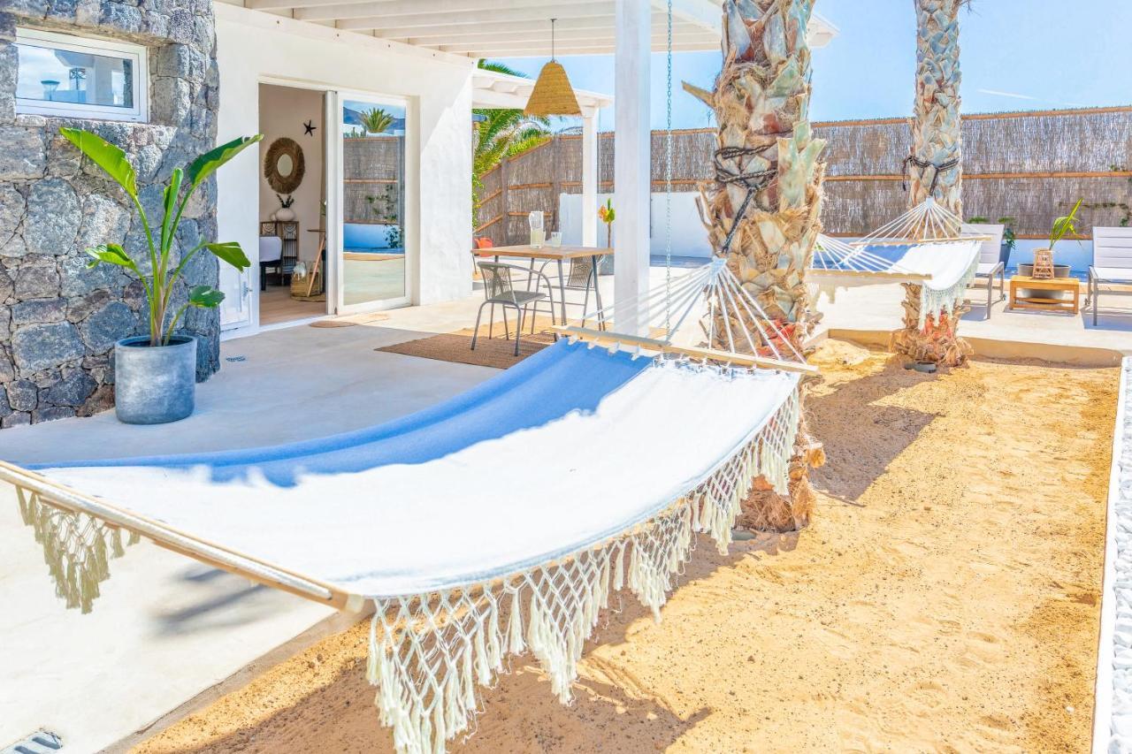 Boutique Beach Villa By Lanzarote Retreats - Private Pool - 1 Min Walk To Sea Pool Charco del Palo Esterno foto