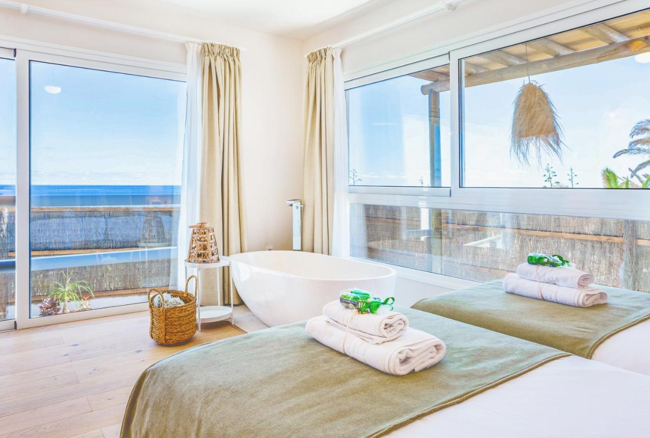 Boutique Beach Villa By Lanzarote Retreats - Private Pool - 1 Min Walk To Sea Pool Charco del Palo Esterno foto