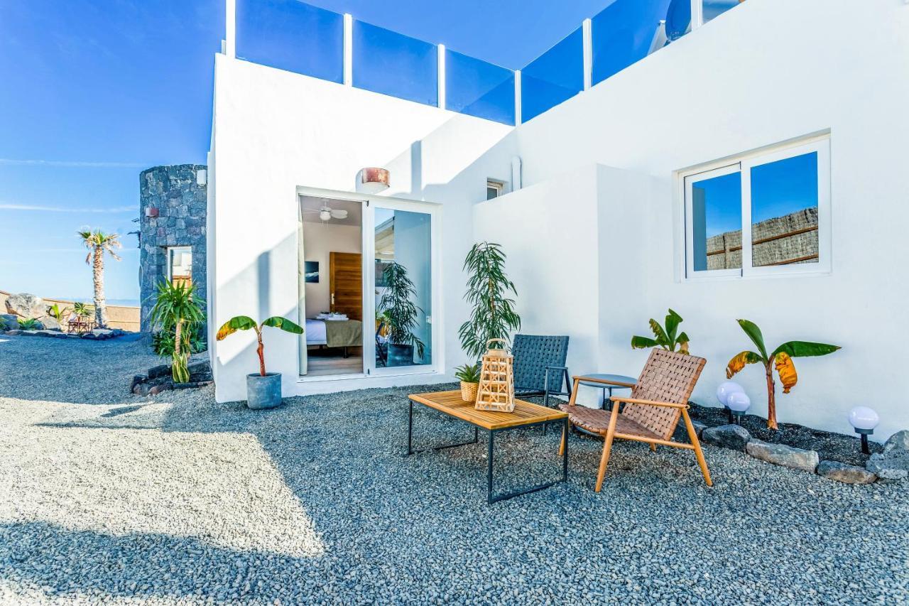 Boutique Beach Villa By Lanzarote Retreats - Private Pool - 1 Min Walk To Sea Pool Charco del Palo Esterno foto