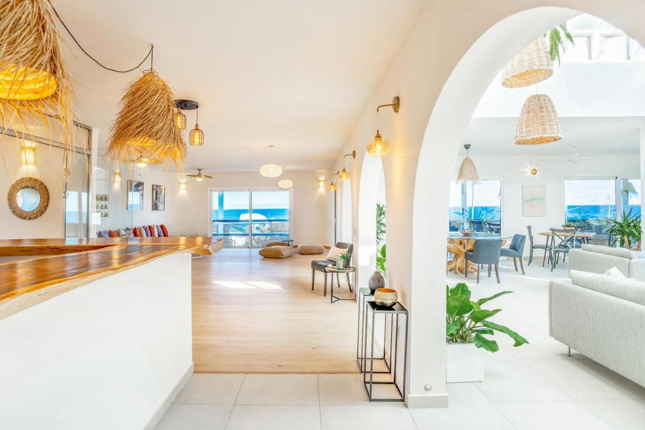 Boutique Beach Villa By Lanzarote Retreats - Private Pool - 1 Min Walk To Sea Pool Charco del Palo Esterno foto